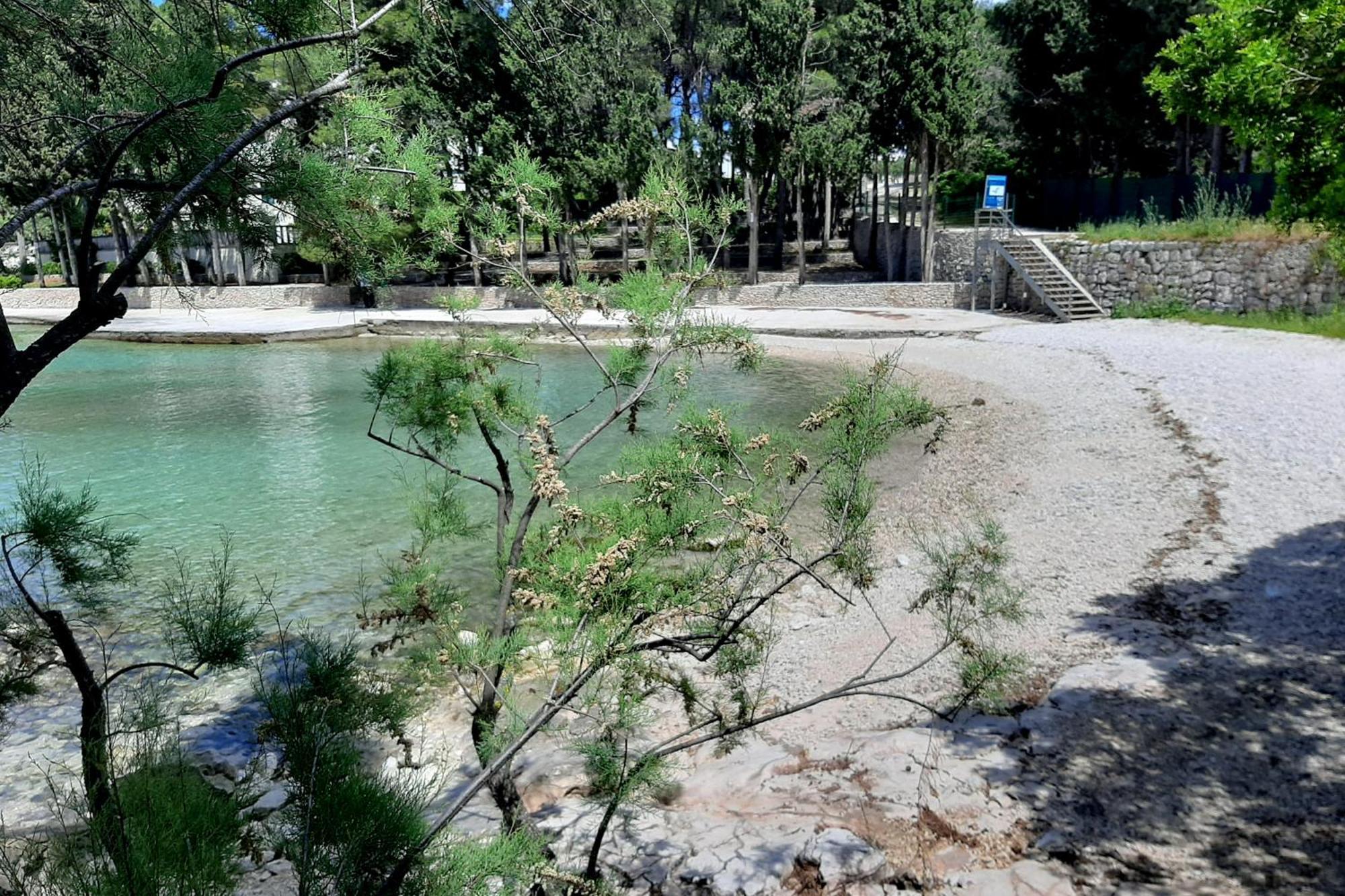 Apartments With A Parking Space Supetar, Brac - 16294 Bagian luar foto